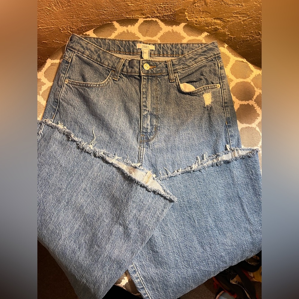 Forever 21 Light Blue Distressed Flare Jeans sz 29 fray wide leg high rise boho